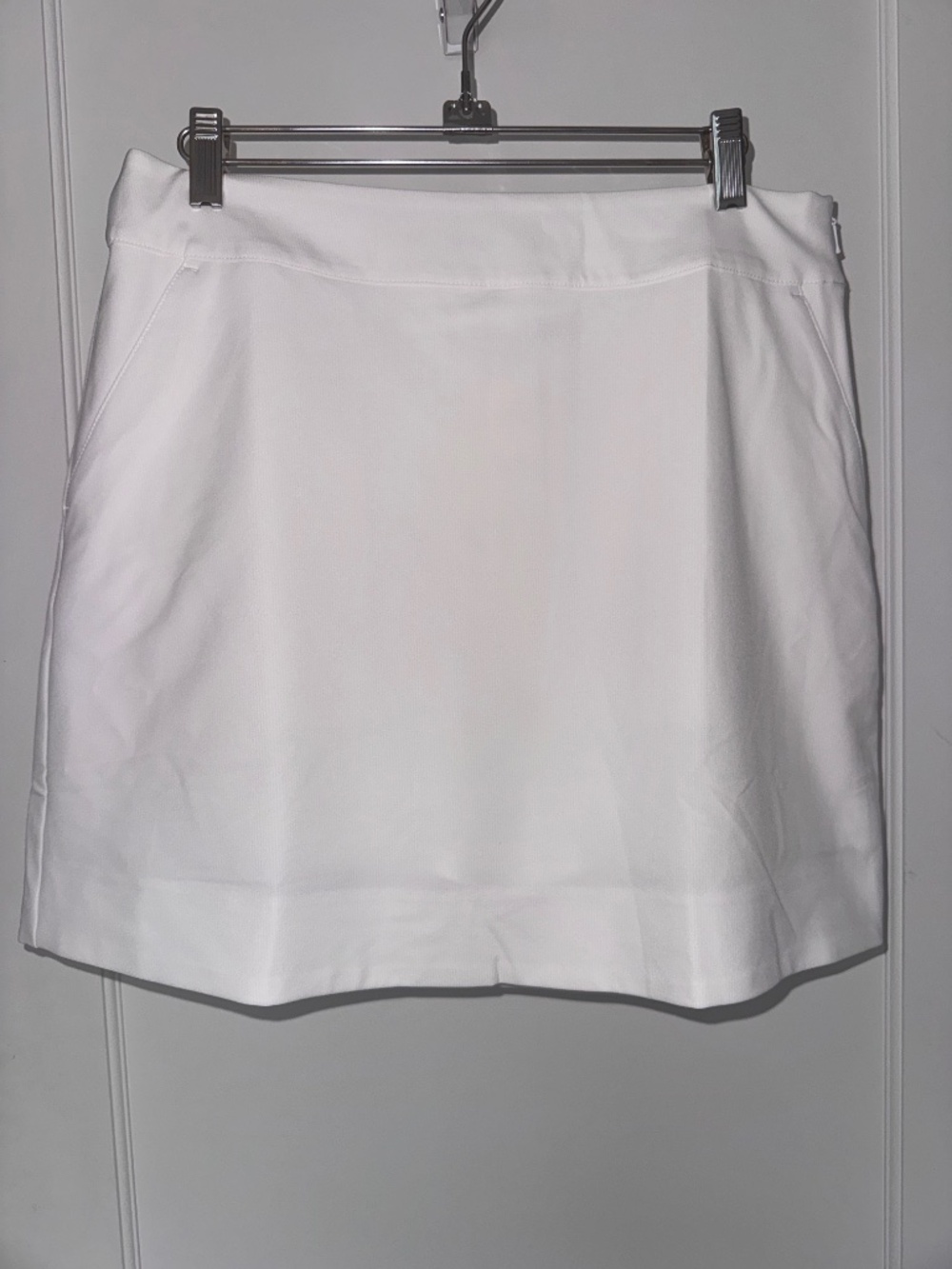 NWT Vineyard Vines Womens Small Side Zip Athletic Skort White Water Repellant